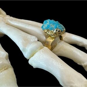Vintage Gold Plated Adjustable Etruscan Brutalist Turquoise Nugget Cocktail Ring